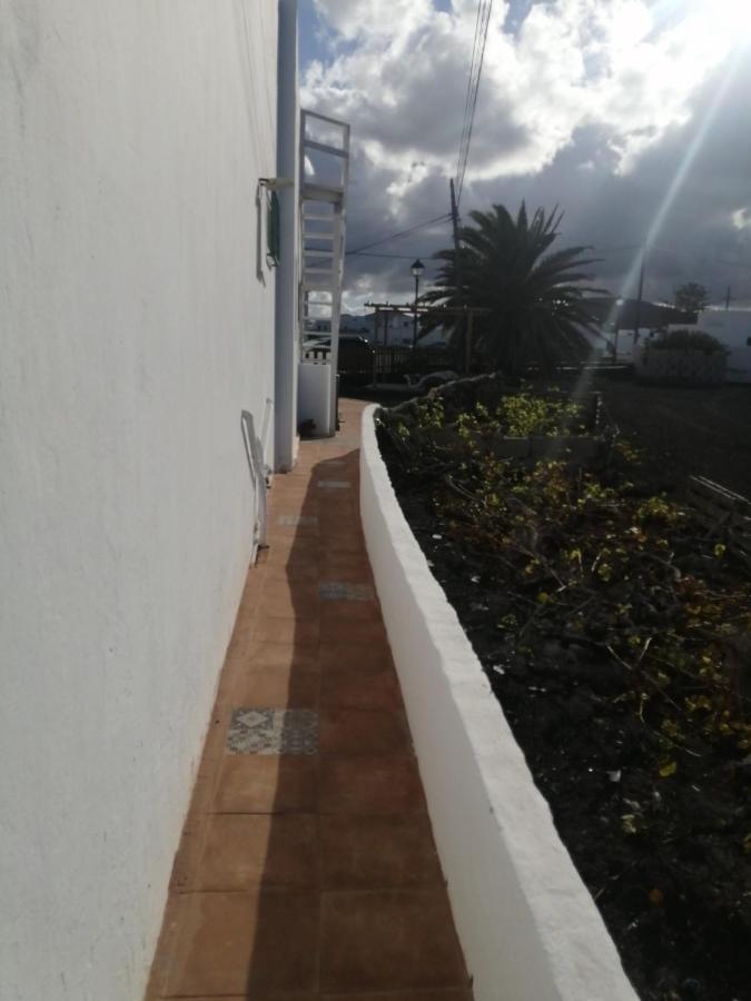 Casa Antonia Reyes, A La Sombra De Famara Apartment Munique Luaran gambar