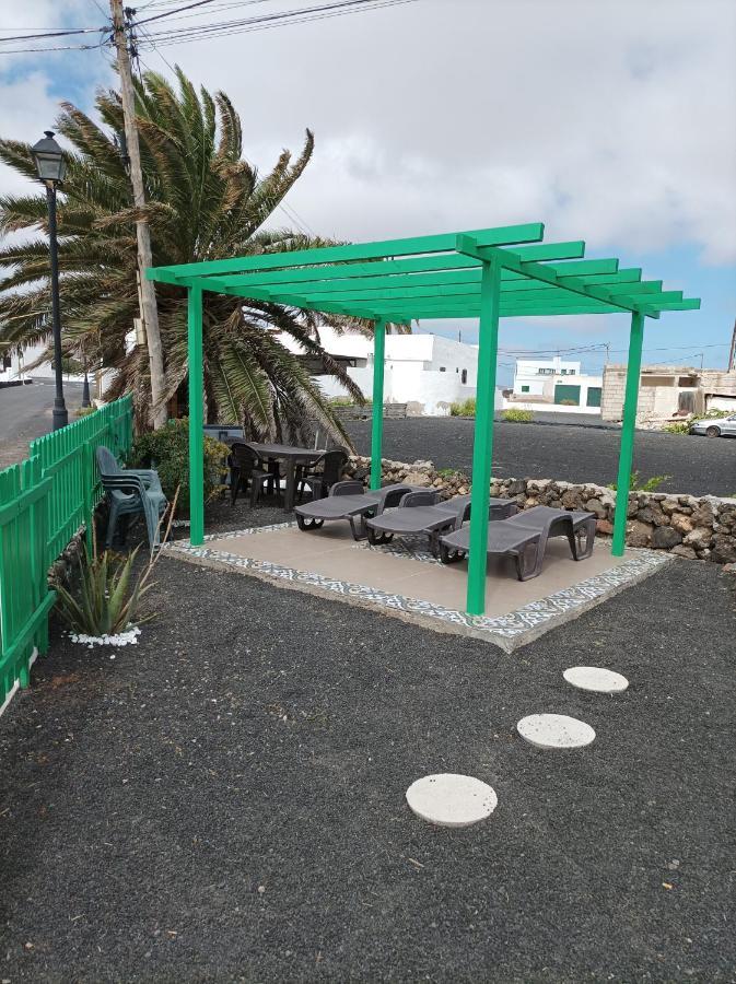 Casa Antonia Reyes, A La Sombra De Famara Apartment Munique Luaran gambar