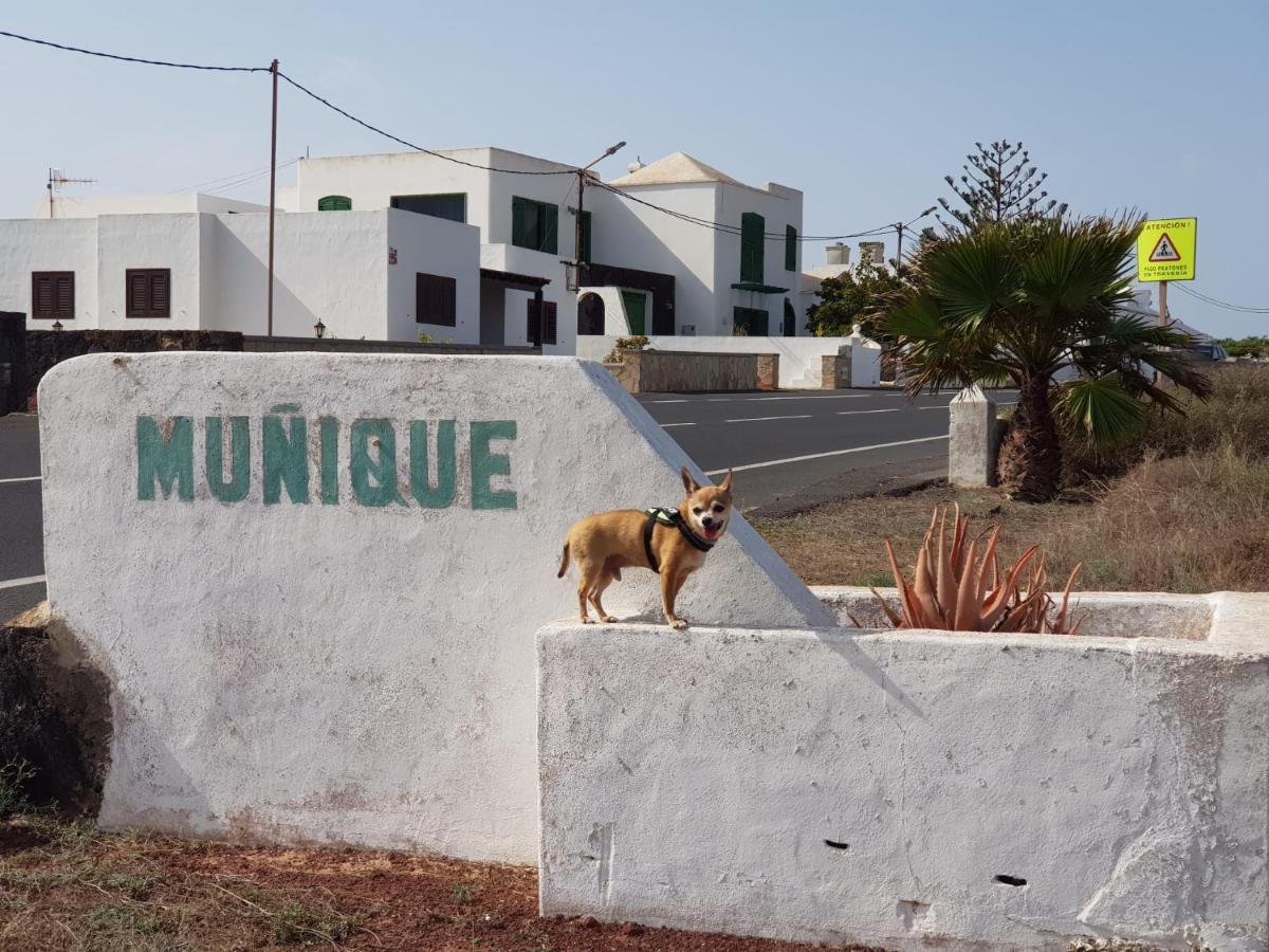 Casa Antonia Reyes, A La Sombra De Famara Apartment Munique Luaran gambar