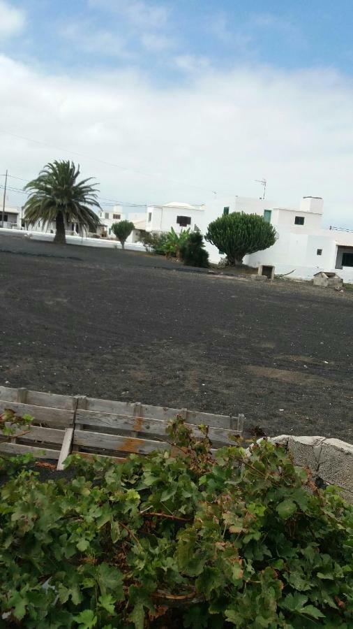 Casa Antonia Reyes, A La Sombra De Famara Apartment Munique Luaran gambar
