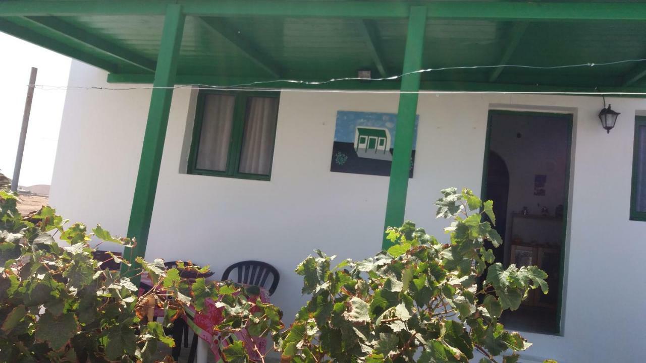 Casa Antonia Reyes, A La Sombra De Famara Apartment Munique Luaran gambar
